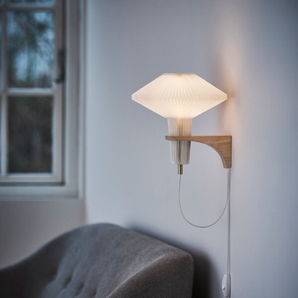 Wall lamps, Wall lamp 204, light oak, White